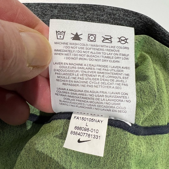 Nike tee shirt running or training superior quality - Picture 6 of 6